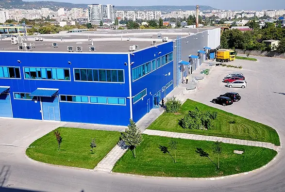 Производствено предприятие и индустриална база